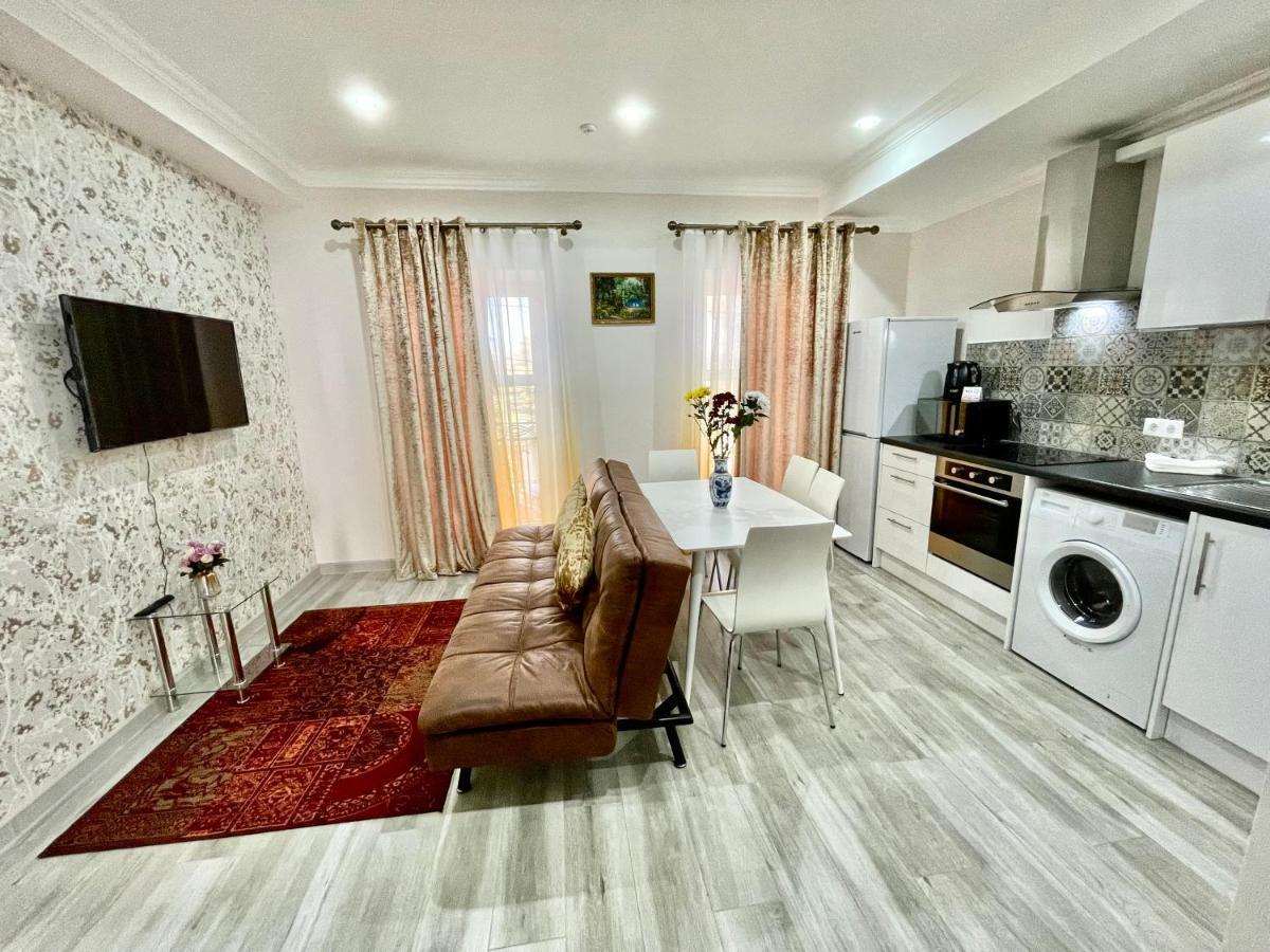 Premier City Apart Hotel Kişinev Dış mekan fotoğraf